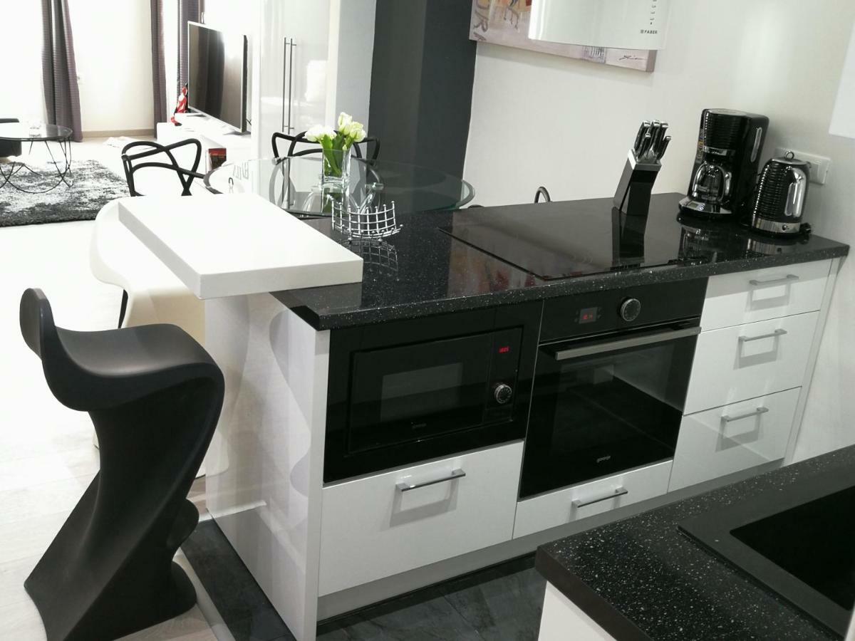 Palladium II City Center Apartments 马卡尔斯卡 外观 照片