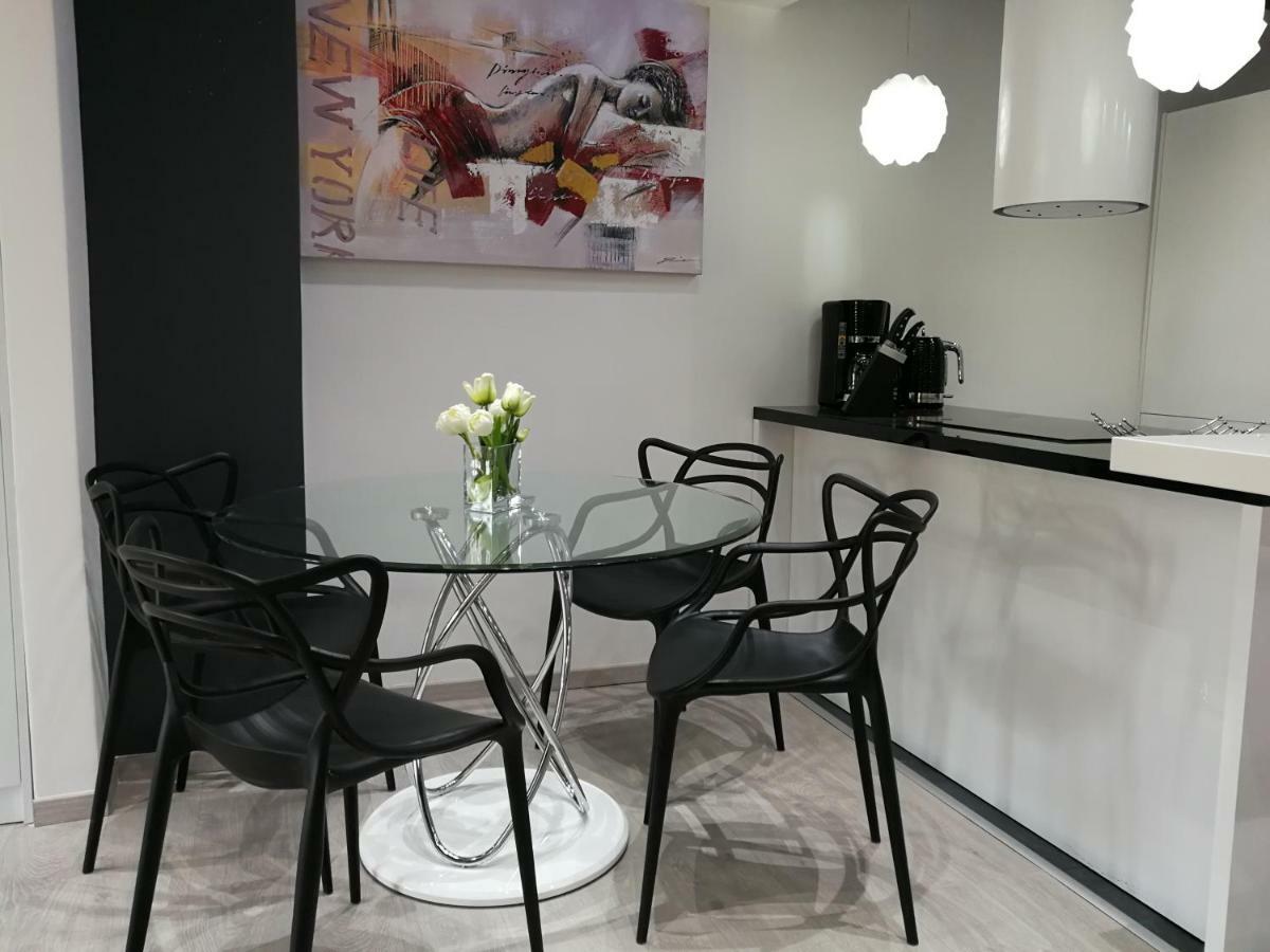 Palladium II City Center Apartments 马卡尔斯卡 外观 照片