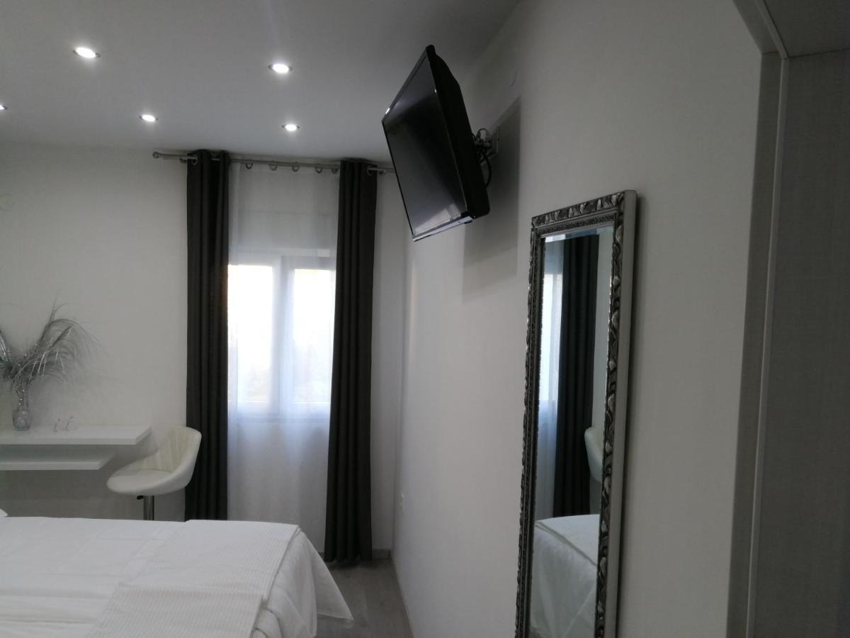 Palladium II City Center Apartments 马卡尔斯卡 外观 照片