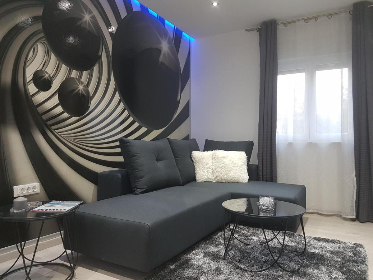 Palladium II City Center Apartments 马卡尔斯卡 外观 照片