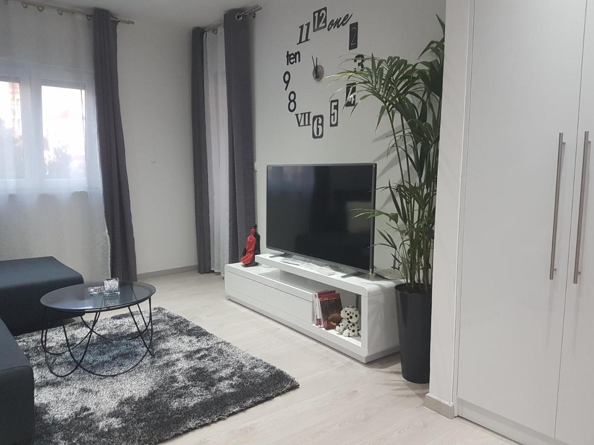 Palladium II City Center Apartments 马卡尔斯卡 外观 照片